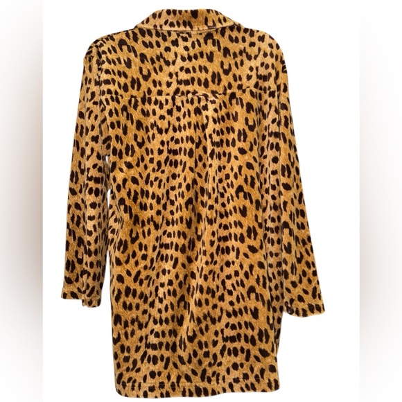 LizSport Petite Leopard Print Button Down  - Size Small Petite - Picture 3 of 8